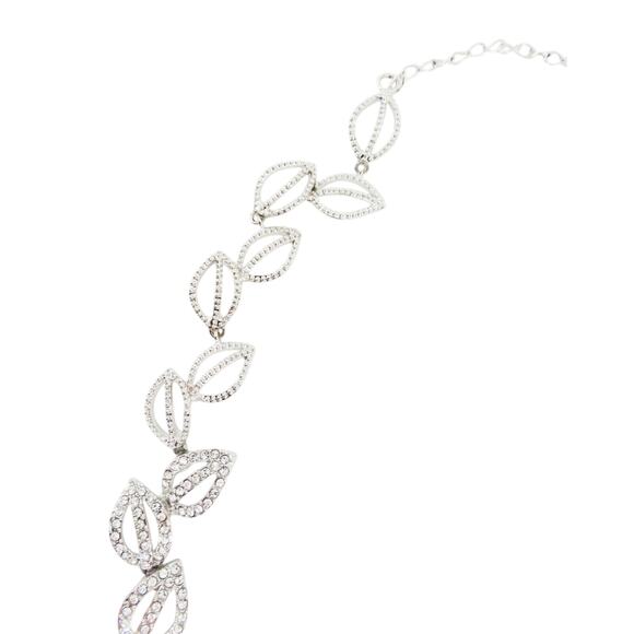 Elegant Rhinestone & Acrylic Pearl Silver Floral Necklace - Picture 5 of 6